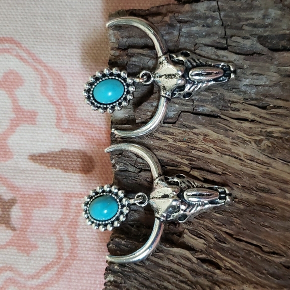 (B) Gypsy Turquoise Bull Earrings Boho Earrings Cowgirl Western Vaqueras - Picture 9 of 9